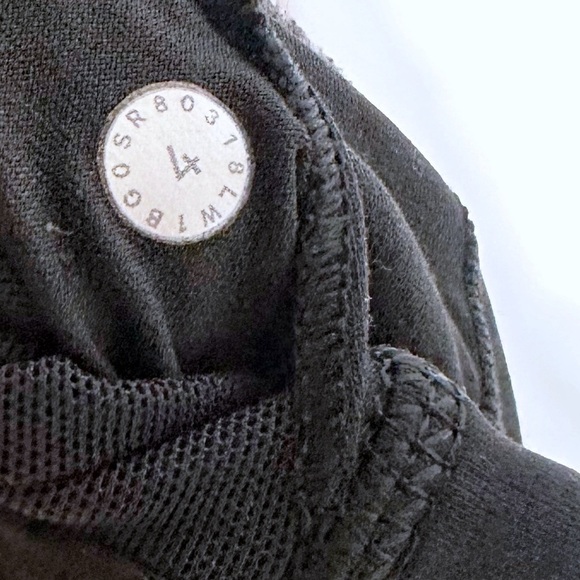 Lululemon Moment To Movement 2-In-1 Tank In Heathered Black / Black Size 4 - Picture 7 of 10